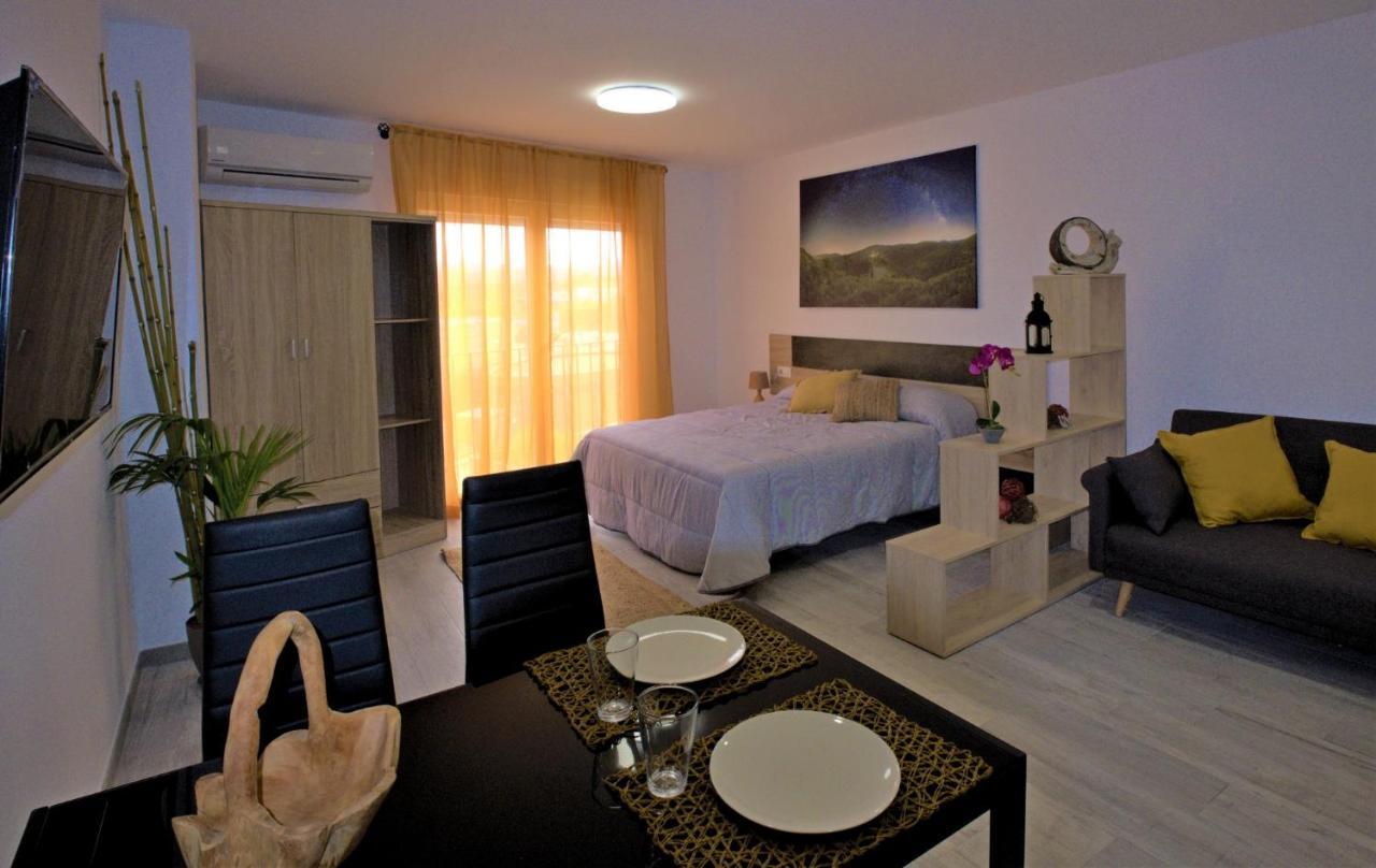 Gegant De Pedra Apartaments Adzaneta Экстерьер фото