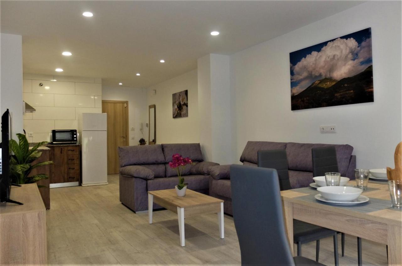 Gegant De Pedra Apartaments Adzaneta Экстерьер фото