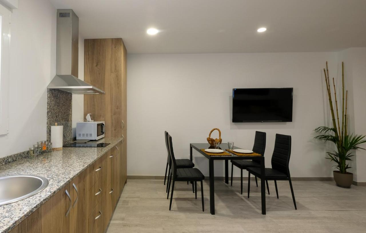 Gegant De Pedra Apartaments Adzaneta Экстерьер фото