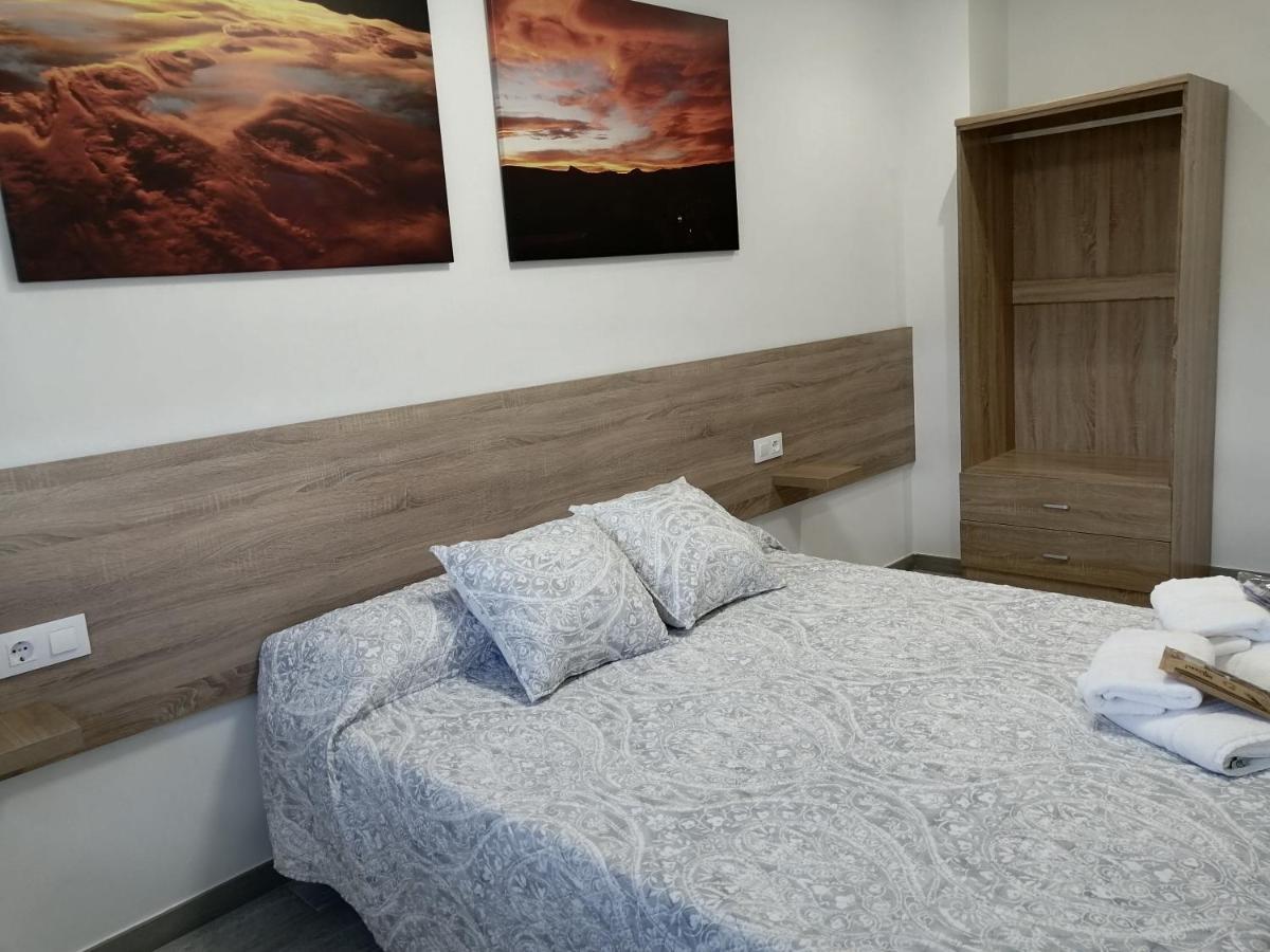 Gegant De Pedra Apartaments Adzaneta Экстерьер фото