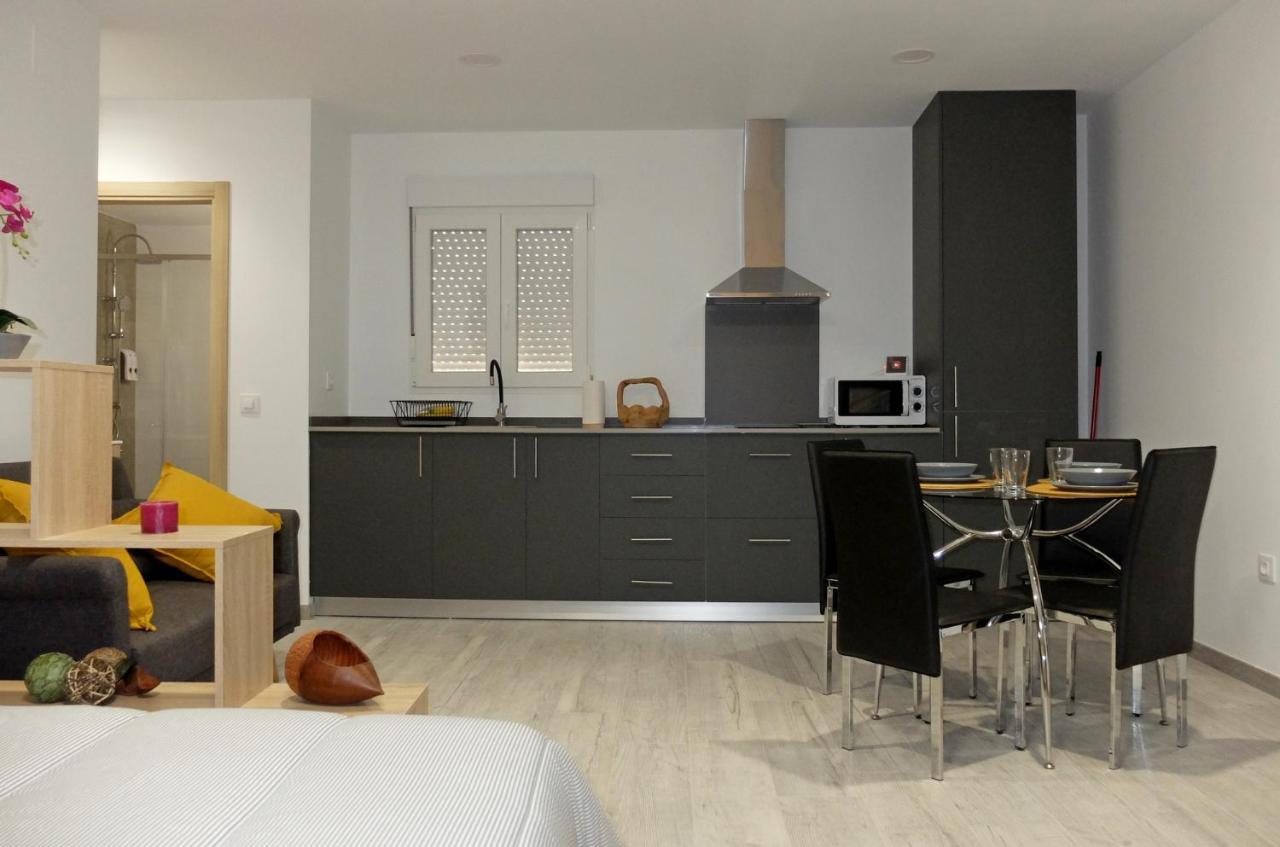 Gegant De Pedra Apartaments Adzaneta Экстерьер фото