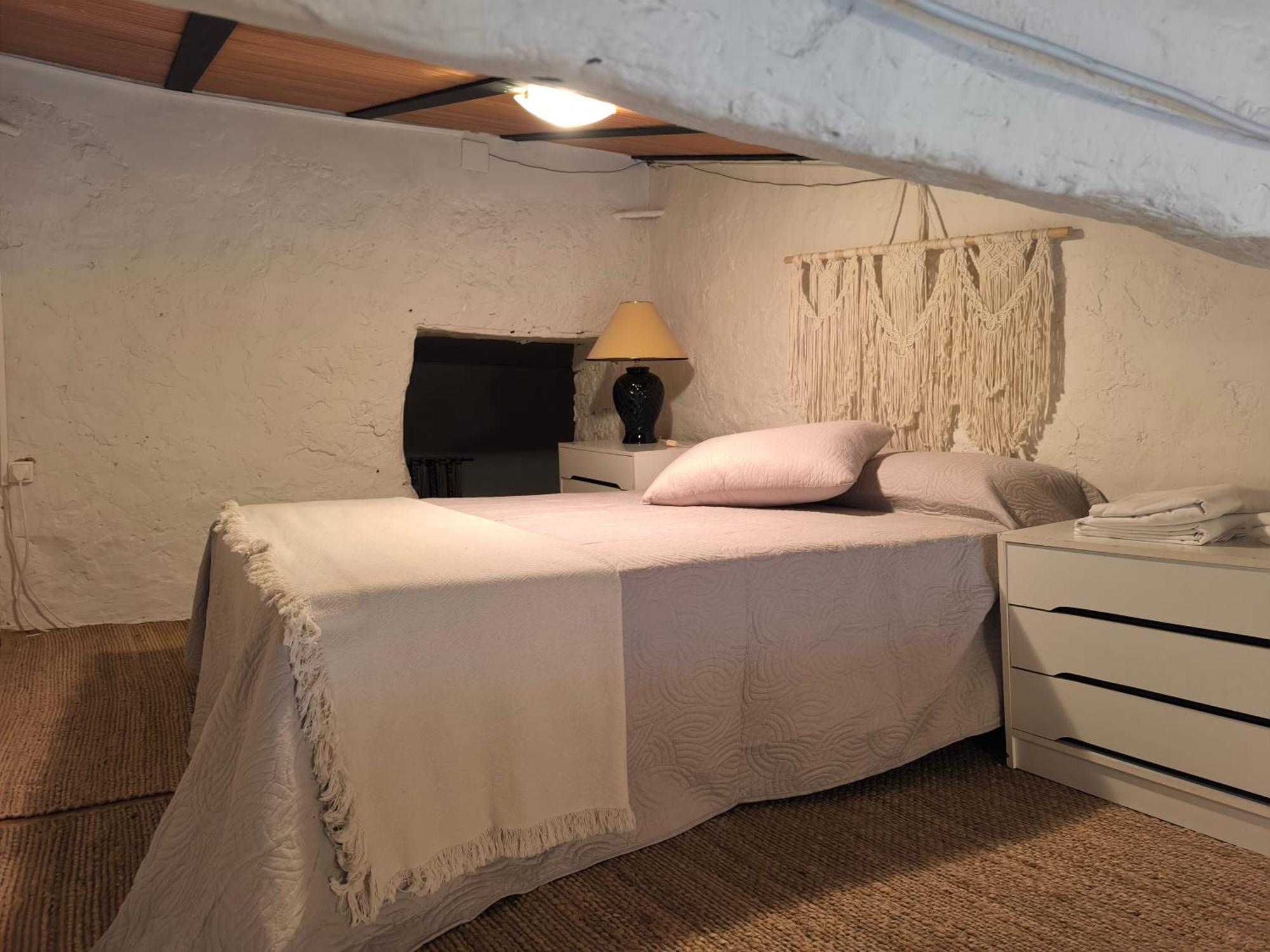 Gegant De Pedra Apartaments Adzaneta Экстерьер фото