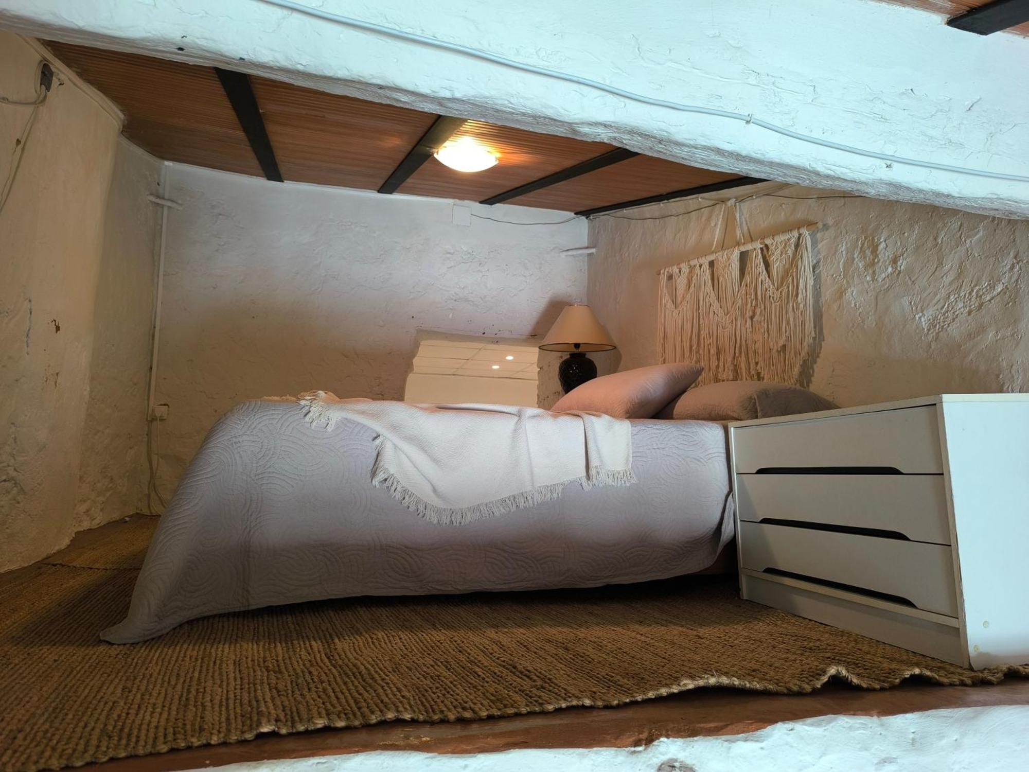 Gegant De Pedra Apartaments Adzaneta Экстерьер фото