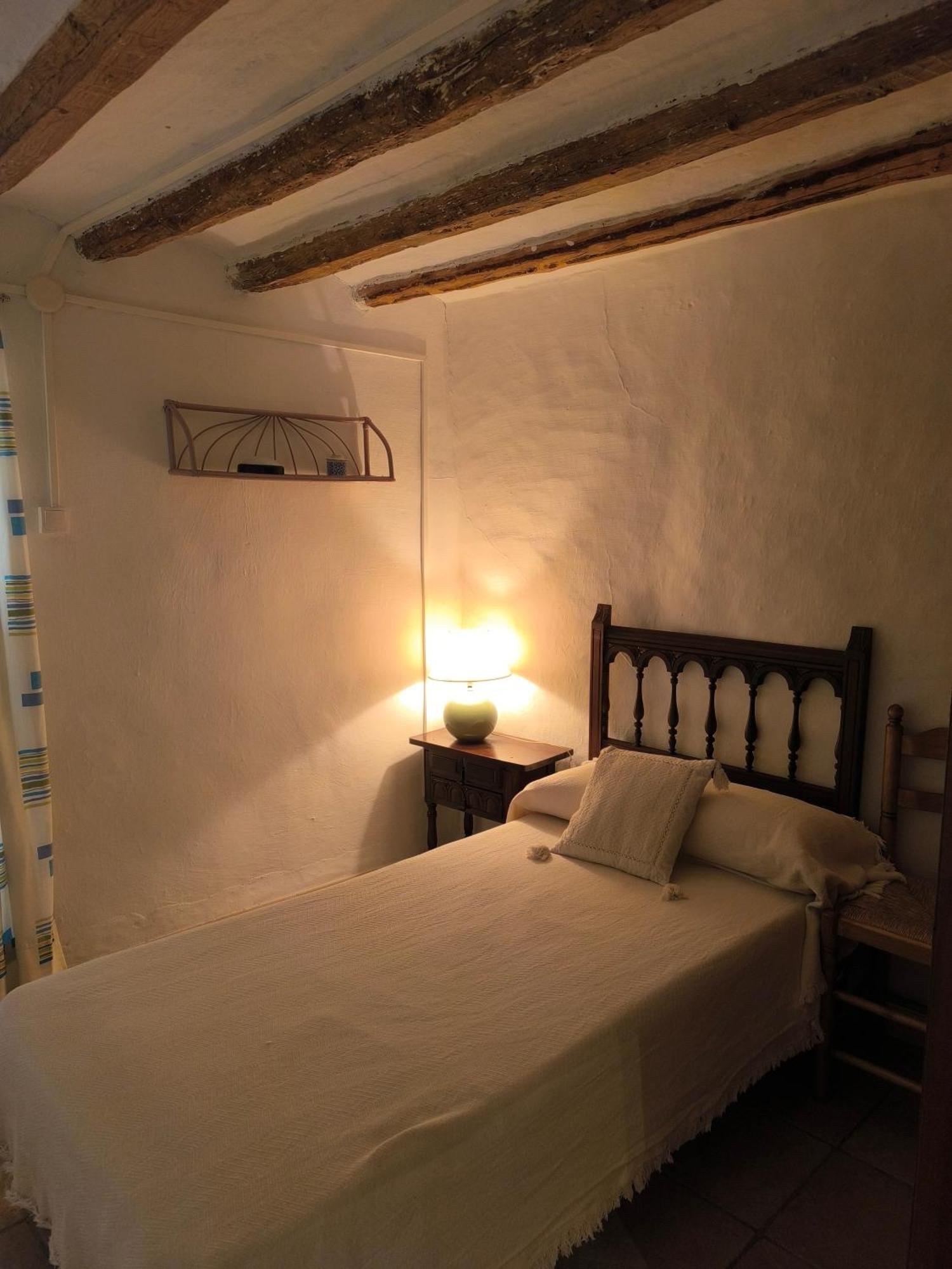 Gegant De Pedra Apartaments Adzaneta Экстерьер фото